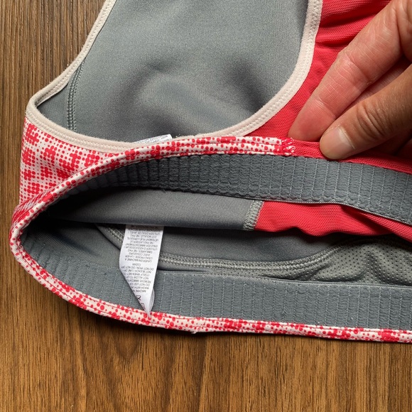 Nike Dri-Fit Sports Bra - Picture 4 of 9